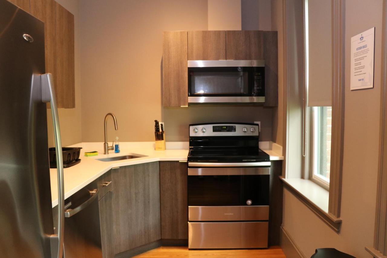 Large Studio W/ Queen And Sofa Bed..#38 Brookline Ngoại thất bức ảnh